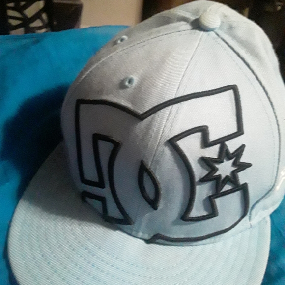 DC/New Er 59 Fifty Unisex 7 7/8 or 62.5 cm Baby Blue and White Fitted Ball Cap - Picture 15 of 16